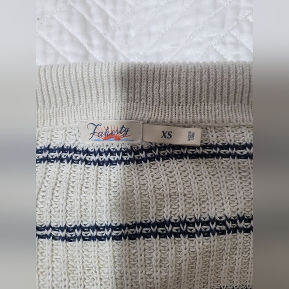 Faherty V-Neck Striped Sweater - Cream and Navy XS - Picture 2 of 4